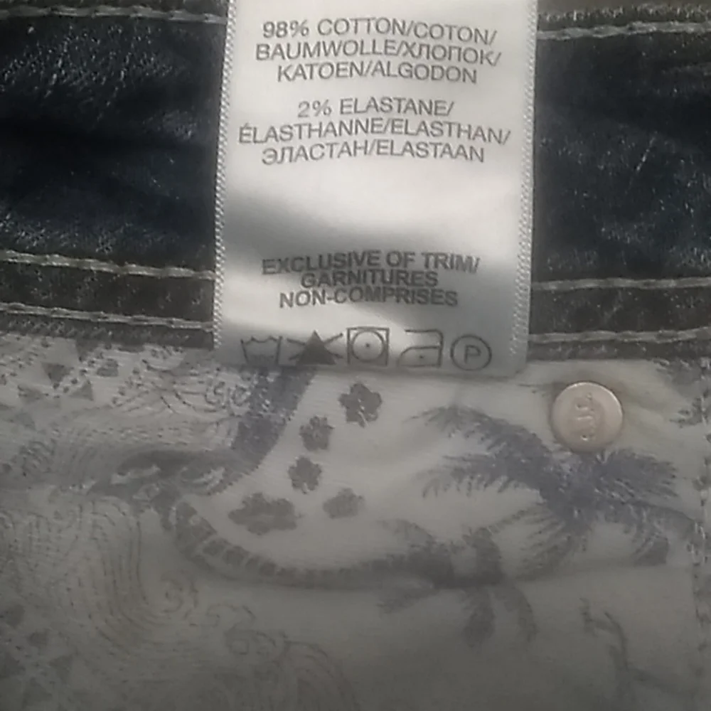Silver Suki Mid Capris